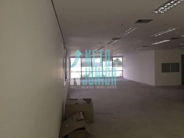 Conjunto com 500m², para alugar, no bairro Vila Olímpia em São Paulo