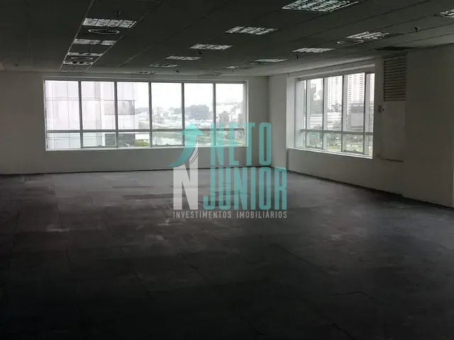 Conjunto com 136m², para alugar, no bairro Cidade Monções em São Paulo
