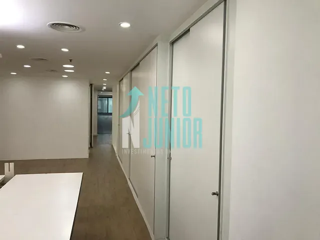 Conjunto com 209m², à venda ou para alugar, no bairro Vila Olímpia em São Paulo