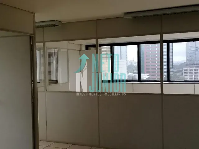 Conjunto com 140m², para alugar, no bairro Pinheiros em São Paulo