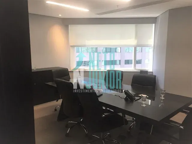 Conjunto com 194m², à venda, no bairro Vila Olímpia em São Paulo