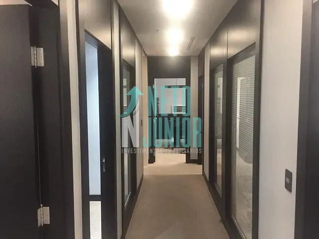 Conjunto com 194m², à venda, no bairro Vila Olímpia em São Paulo