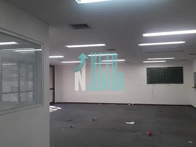 Conjunto com 251m², para alugar, no bairro Vila Olímpia em São Paulo