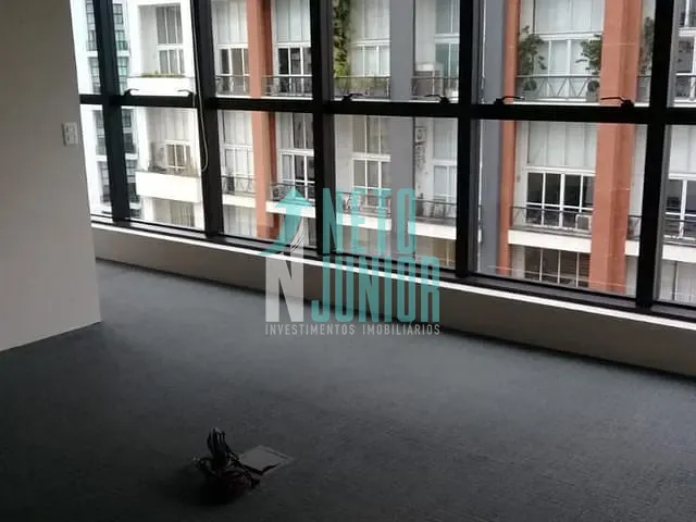 Conjunto com 125m², para alugar, no bairro Itaim Bibi em São Paulo