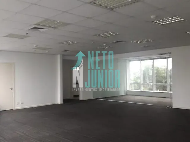 Conjunto com 133m², para alugar, no bairro Cidade Monções em São Paulo
