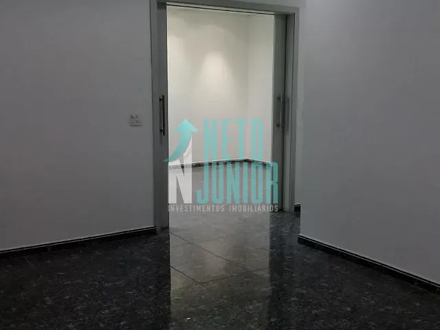 Conjunto com 180m², para alugar, no bairro Vila Nova Conceição em São Paulo