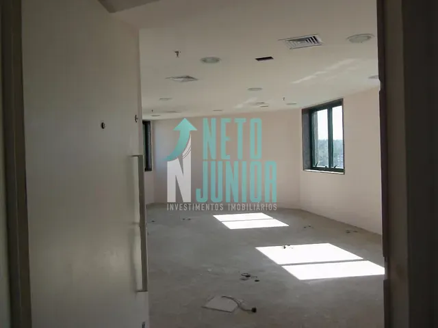 Conjunto com 66m², para alugar, no bairro Vila Olímpia em São Paulo