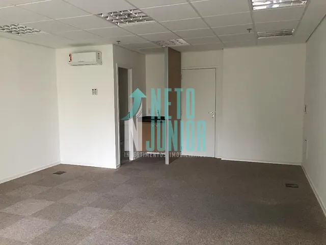 Conjunto com 43m², à venda, no bairro Pinheiros em São Paulo