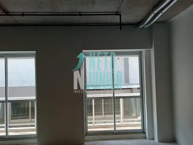 Conjunto com 130m², para alugar, no bairro Vila Nova Conceição em São Paulo