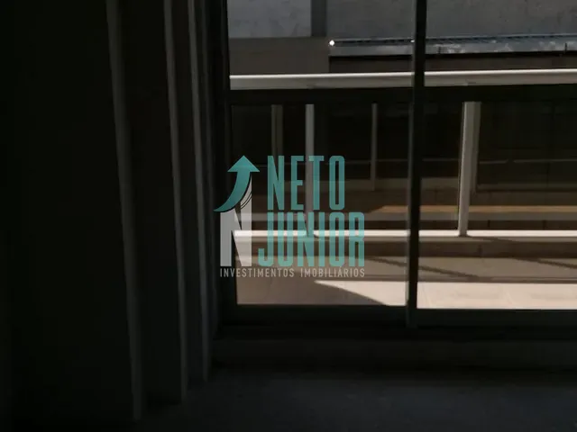 Conjunto com 130m², para alugar, no bairro Vila Nova Conceição em São Paulo