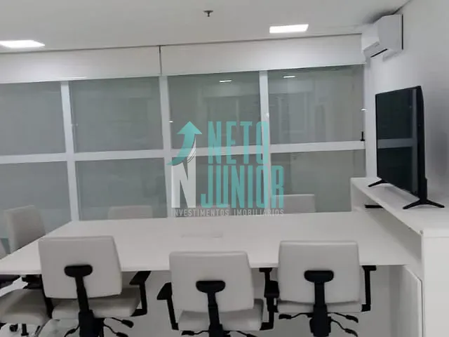 Conjunto com 130m², para alugar, no bairro Vila Nova Conceição em São Paulo
