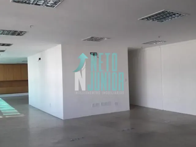 Conjunto com 489m², para alugar, no bairro Vila Olímpia em São Paulo