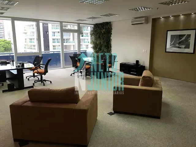 Conjunto com 98m², à venda, no bairro Brooklin Paulista em São Paulo