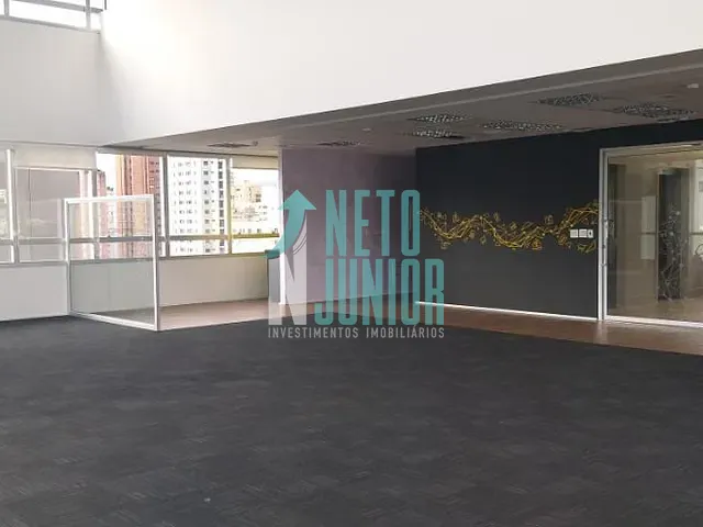Conjunto com 400m², para alugar, no bairro Indianópolis em São Paulo