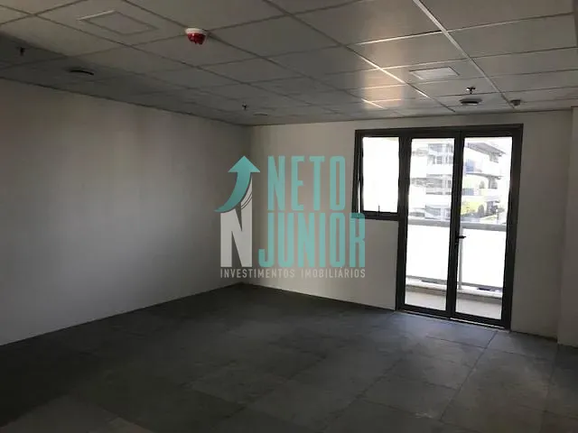 Conjunto com 45m², para alugar, no bairro Santo Amaro em São Paulo