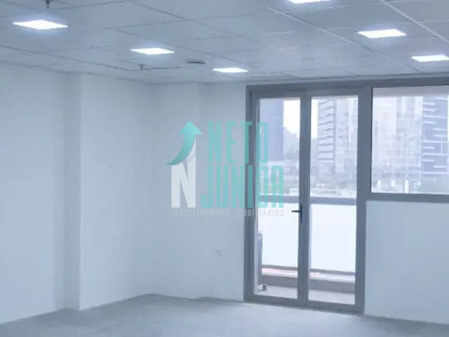 Conjunto com 40m², para alugar, no bairro Santo Amaro em São Paulo