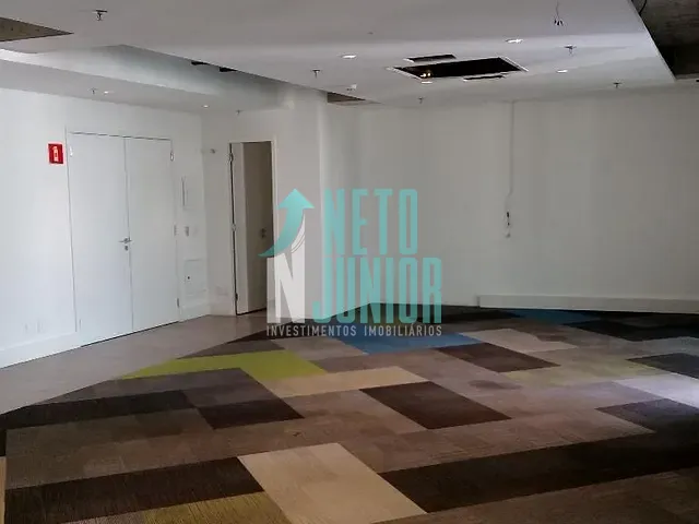 Conjunto com 84m², à venda ou para alugar, no bairro Itaim Bibi em São Paulo