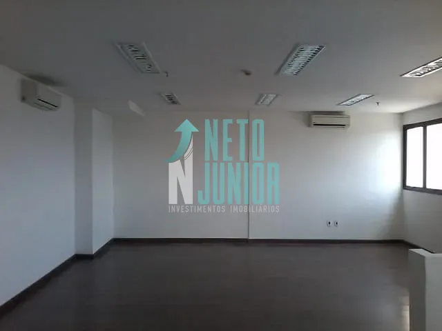 Conjunto com 154m², para alugar, no bairro Moema em São Paulo