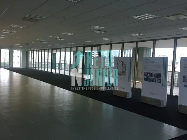 Conjunto com 900m², para alugar, no bairro Vila Olímpia em São Paulo