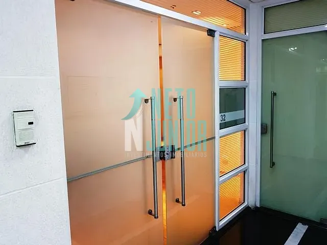 Conjunto com 200m², à venda ou para alugar, no bairro Vila Olímpia em São Paulo