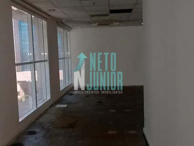 Conjunto com 469m², para alugar, no bairro Vila Olímpia em São Paulo