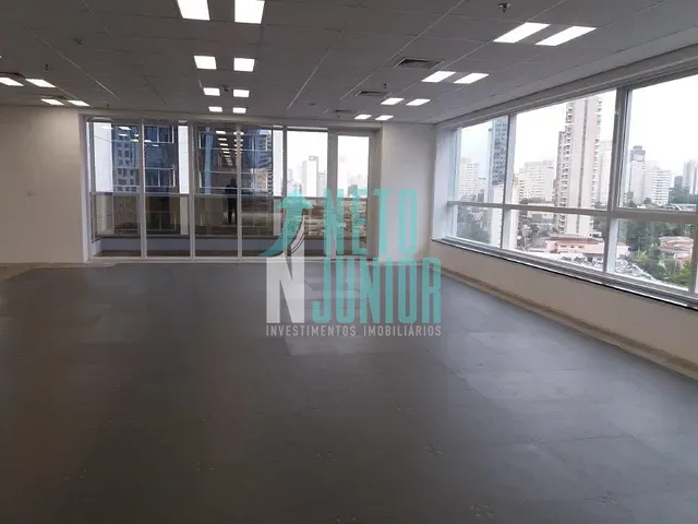 Conjunto com 260m², para alugar, no bairro Jardim das Acácias em São Paulo