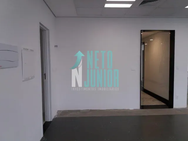 Conjunto com 540m², para alugar, no bairro Jardim das Acácias em São Paulo