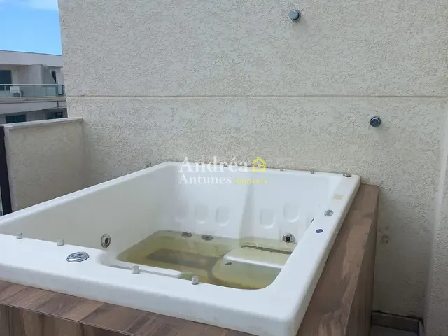 Cobertura / Penthouse 3 quartos e 2 banheiros, à venda, no bairro PRAIA DO FORTE em Cabo Frio