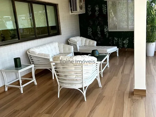 Cobertura / Penthouse com 380m² 4 quartos e 4 banheiros, à venda ou para alugar, no bairro Recreio dos Bandeirantes em Rio de Janeiro