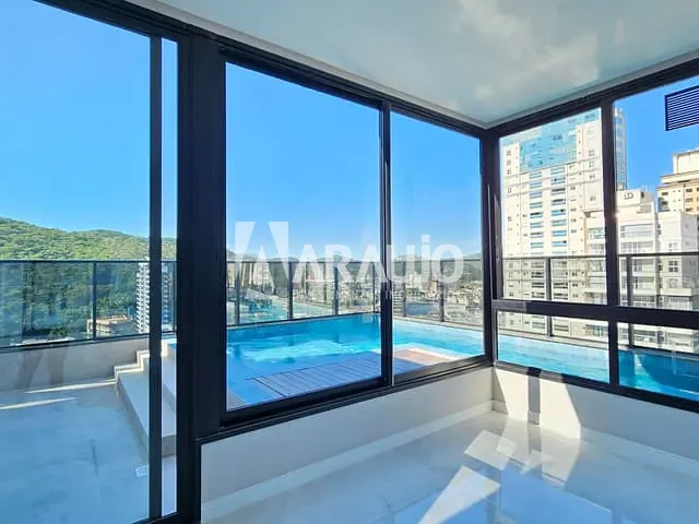 Cobertura / Penthouse 3 quartos e 4 banheiros, à venda, no bairro Fazenda em Itajaí