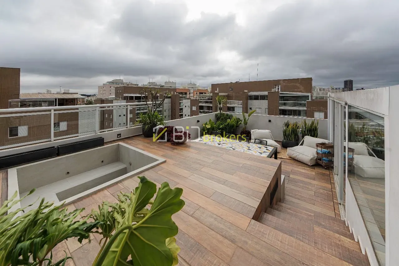 Cobertura, 3 quartos, 236 m² - Foto 1