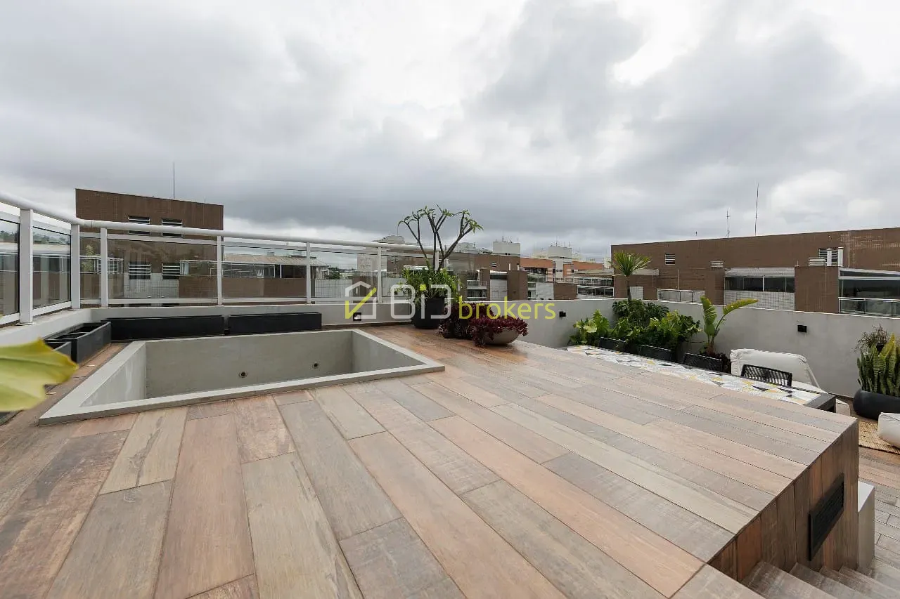 Cobertura, 3 quartos, 236 m² - Foto 2