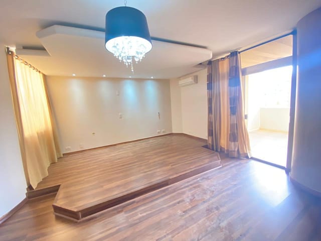 Cobertura / Penthouse 4 quartos e 7 banheiros, à venda, no bairro Centro em Londrina