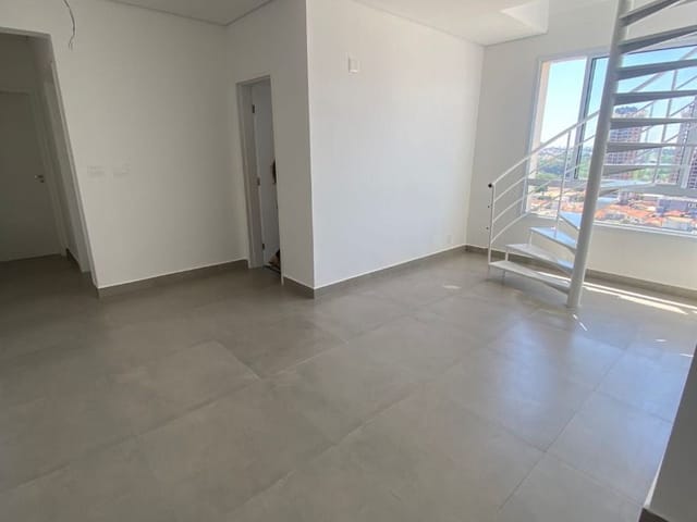 Cobertura / Penthouse com 115m² 2 quartos e 2 banheiros, para alugar, no bairro Centro em Santa Bárbara D'Oeste