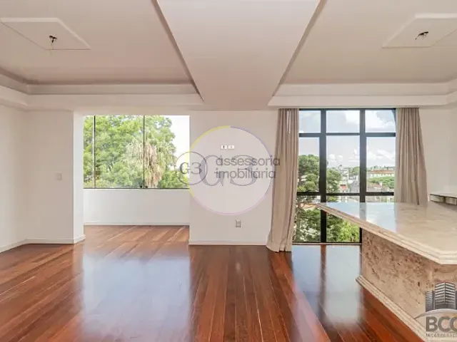 Cobertura / Penthouse 4 quartos e 3 banheiros, à venda, no bairro Centro em Pelotas