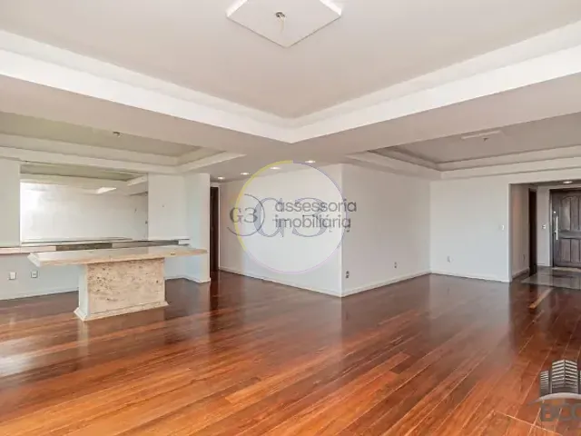 Cobertura / Penthouse 4 quartos e 3 banheiros, à venda, no bairro Centro em Pelotas