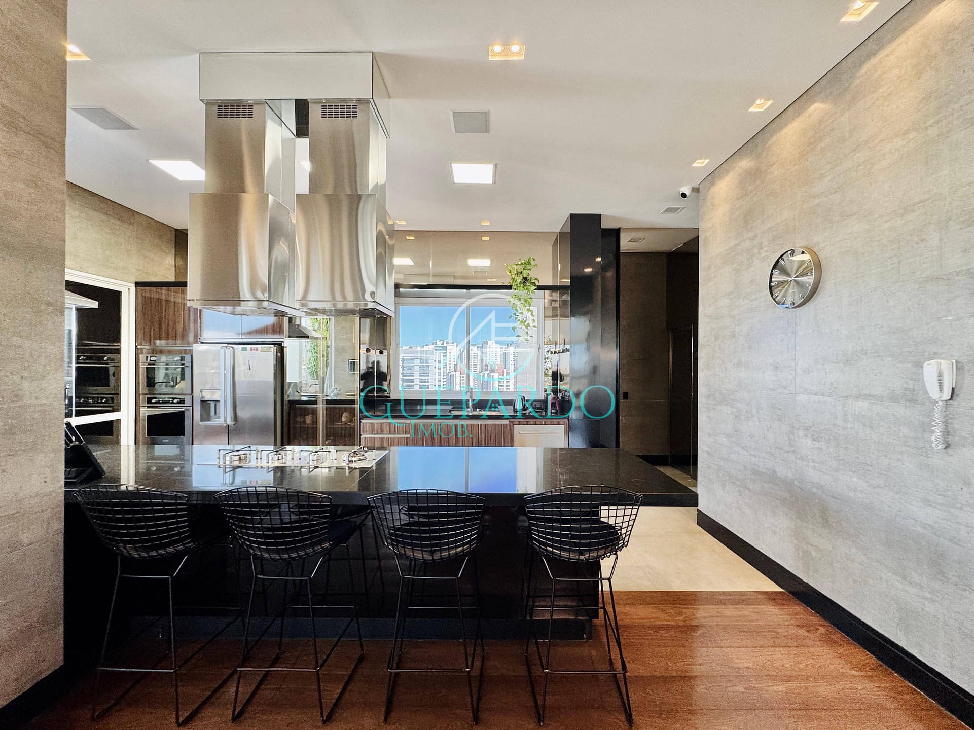 Cobertura, 3 quartos, 243 m² - Foto 8