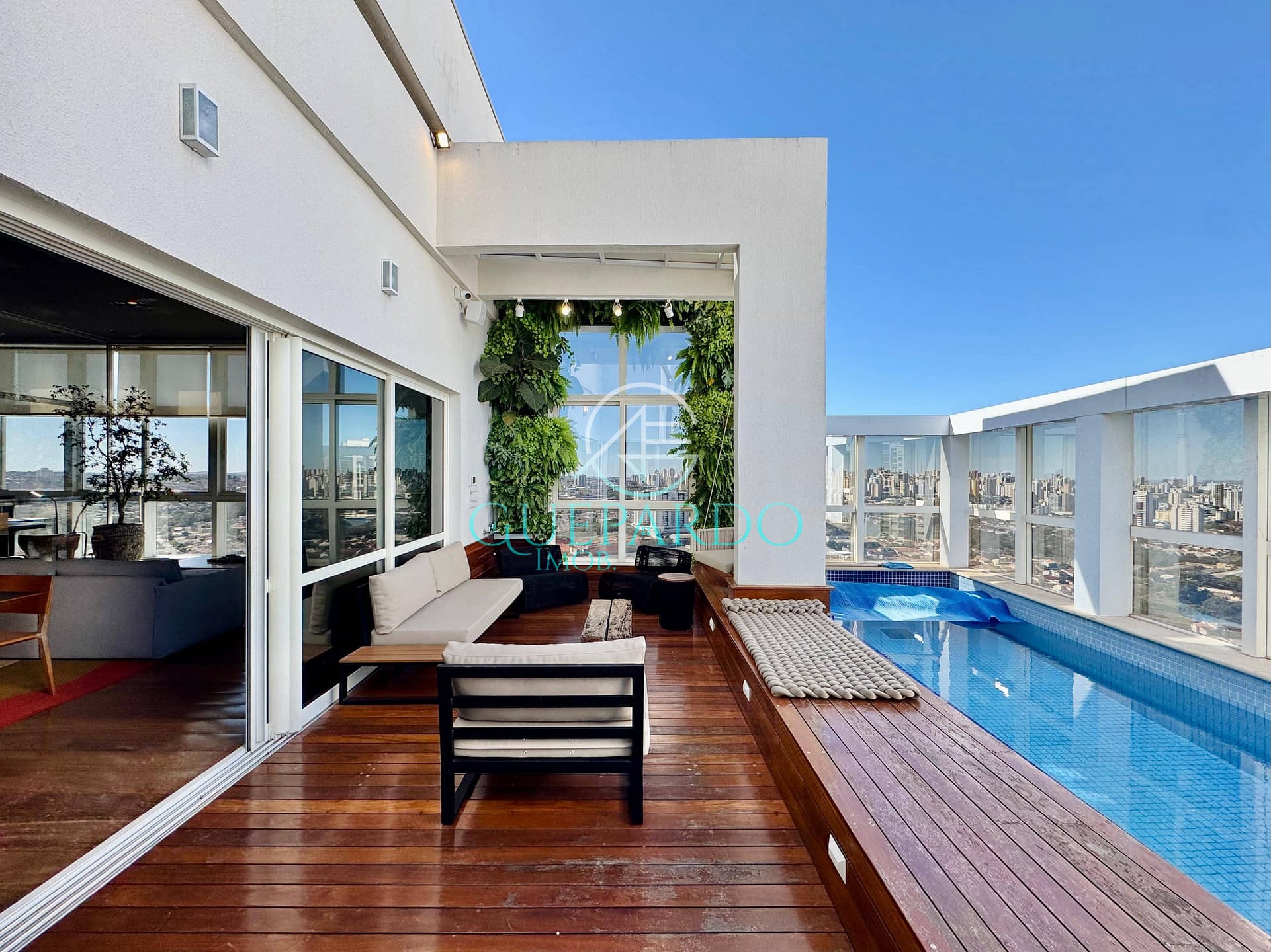 Cobertura, 3 quartos, 243 m² - Foto 17