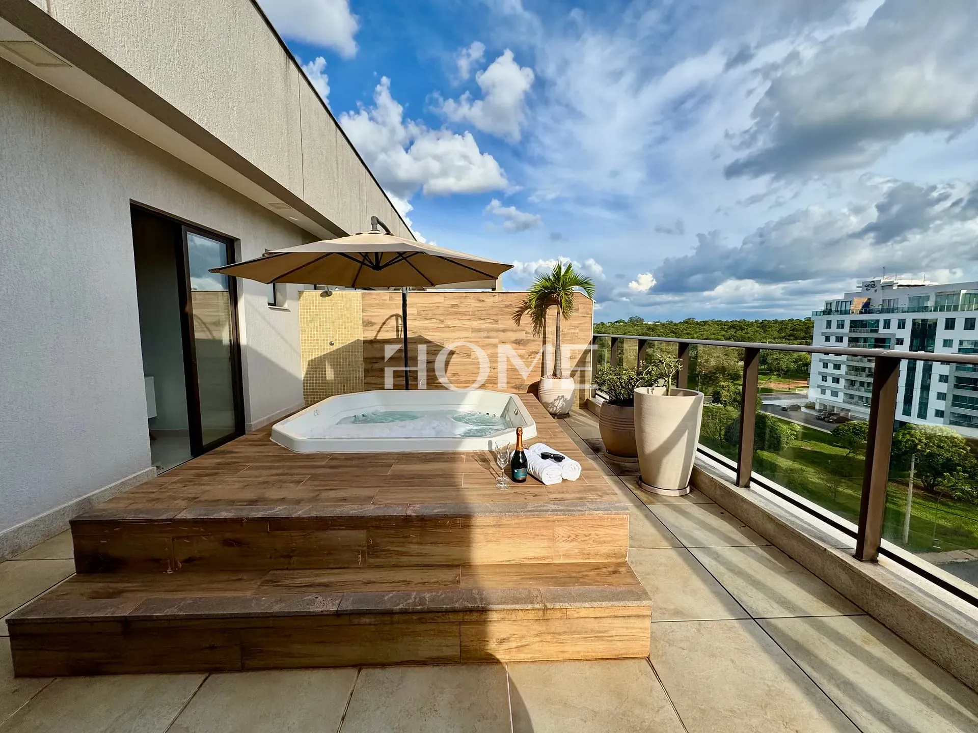 SQNW 109 – 224m² – 3 QUARTOS ( 2 SUÍTE) – COBERTURA REFORMADA