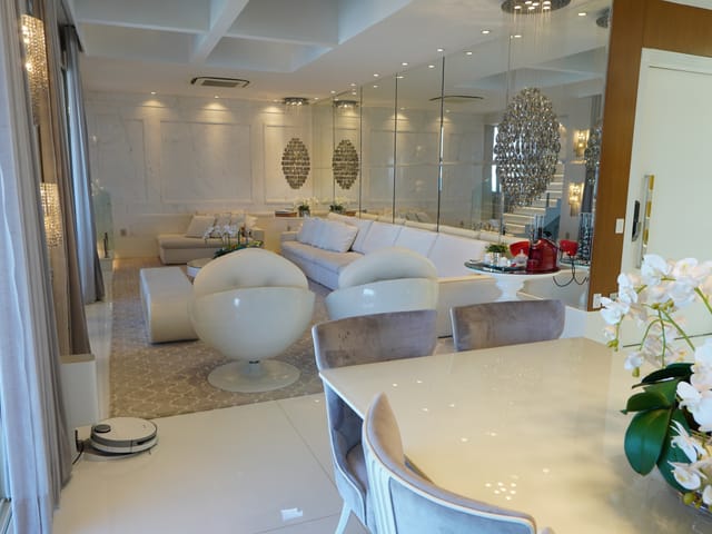 Cobertura / Penthouse 4 quartos e 4 banheiros, à venda, no bairro Centro em Americana