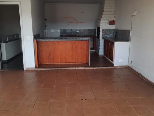 Cobertura / Penthouse com 379m² 4 quartos e 3 banheiros, à venda, no bairro Vila Ipiranga em Londrina