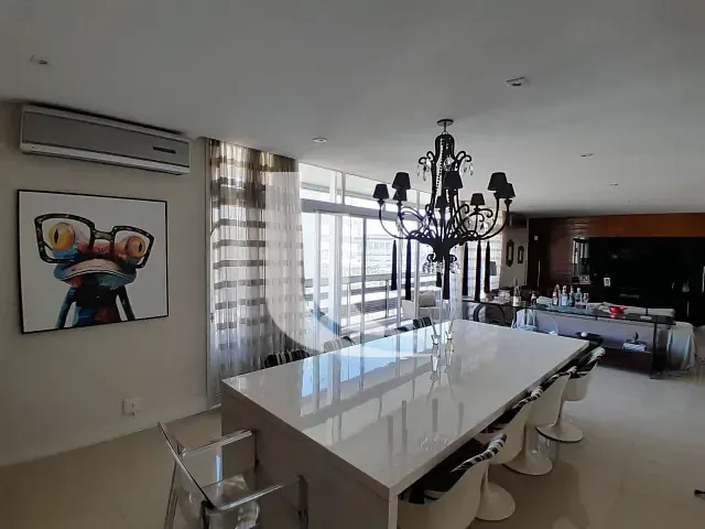 Cobertura / Penthouse 4 quartos e 3 banheiros, à venda, no bairro Santa Cecília em São Paulo