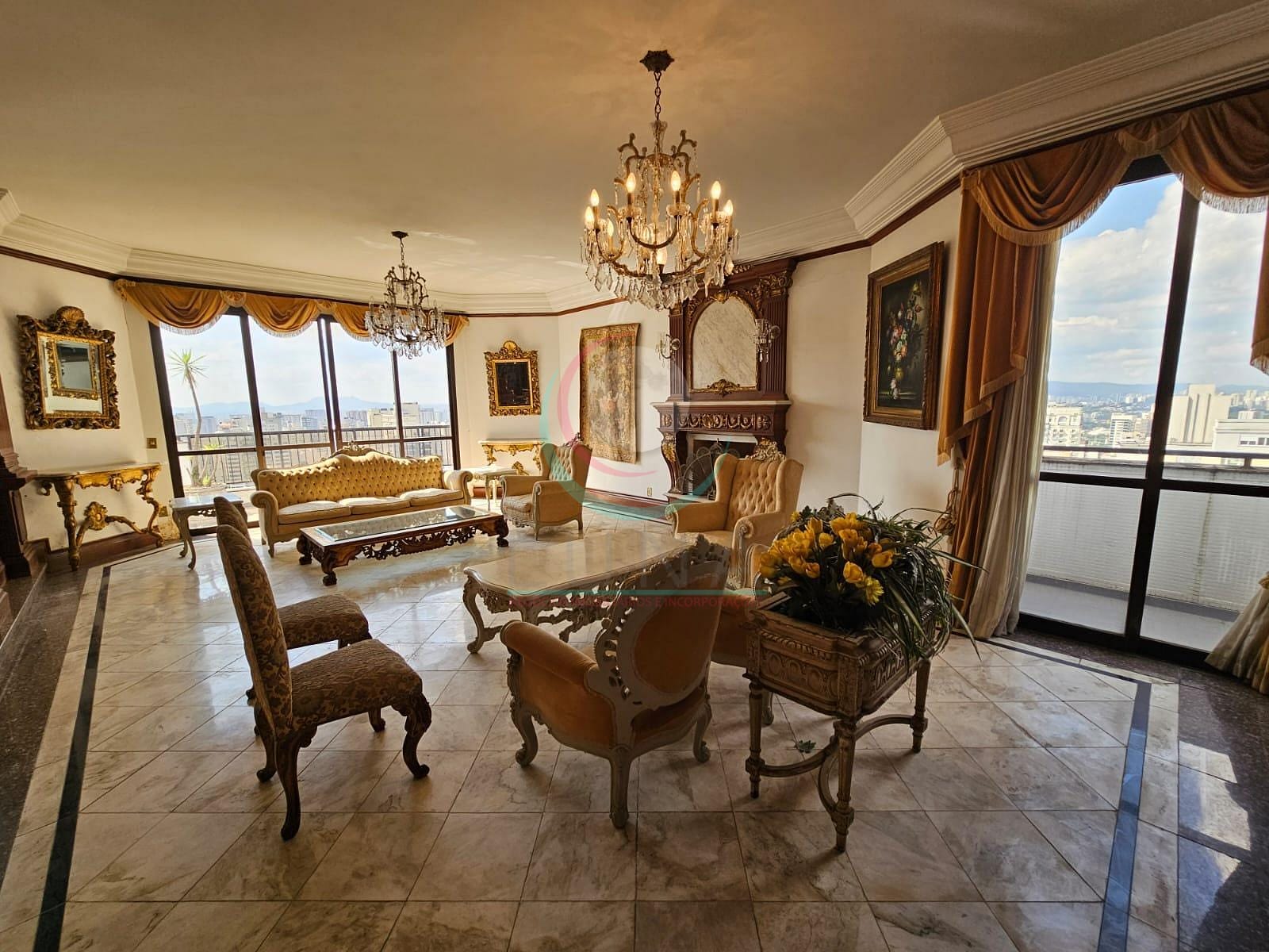 Cobertura à venda com 4 quartos, 836m² - Foto 1