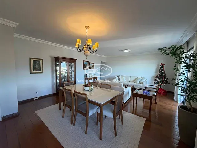 Cobertura / Penthouse com 272m² 5 quartos e 5 banheiros, à venda, no bairro Manejo em Resende