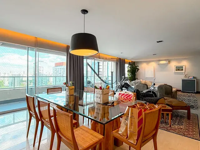Cobertura / Penthouse com 357m² 4 quartos e 6 banheiros, à venda ou para alugar, no bairro Brooklin em São Paulo