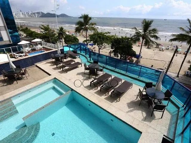 Cobertura / Penthouse com 786m² 4 quartos e 2 banheiros, à venda, no bairro Centro em Balneário Camboriú