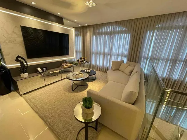 Cobertura / Penthouse com 347m² 3 quartos e 4 banheiros, à venda, no bairro Centro em Balneário Camboriú