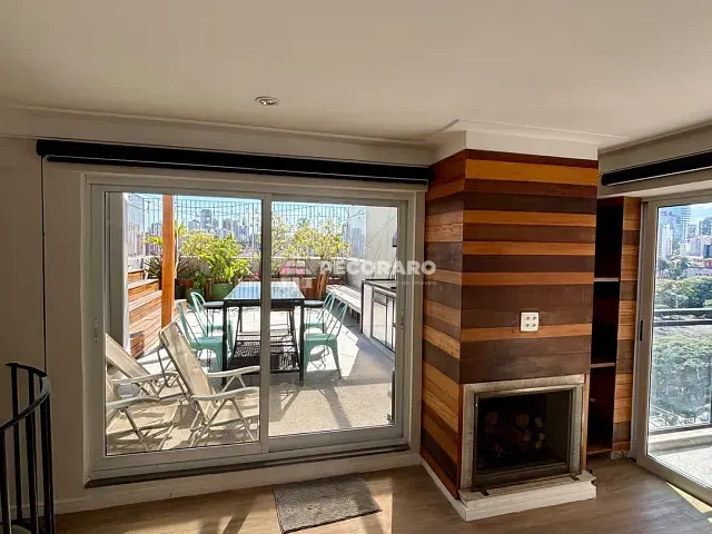 Cobertura / Penthouse 2 quartos e 3 banheiros, à venda ou para alugar, no bairro Cerqueira César em São Paulo