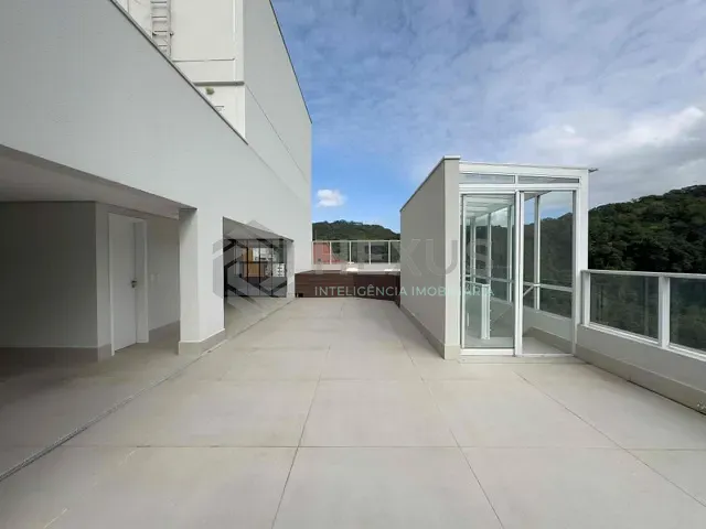 Cobertura / Penthouse 4 quartos e 6 banheiros, à venda, no bairro Pitangueiras em Guarujá