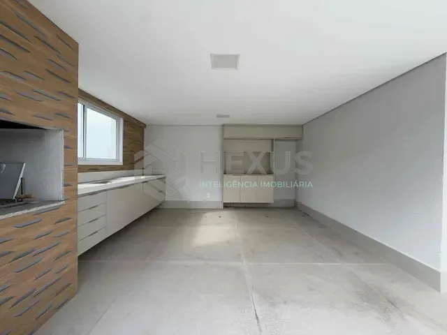 Cobertura / Penthouse 4 quartos e 6 banheiros, à venda, no bairro Pitangueiras em Guarujá